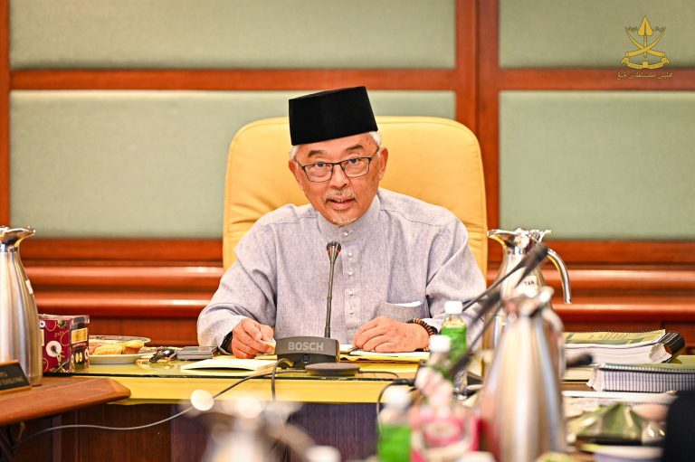 Al-Sultan Abdullah ingatkan rakyat Pahang berwaspada musim tengkujuh, amaran Ribut Tropika Senyar