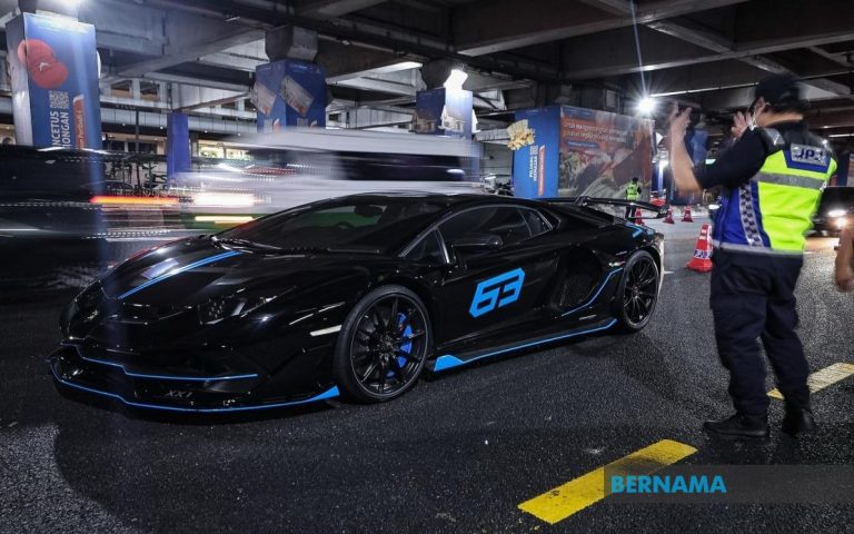 JPJ sita Lamborghini Aventador dipandu warga China tanpa lesen