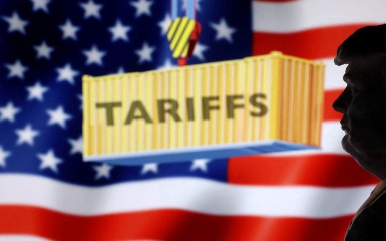 Trump ancam China dengan tarif tambahan 50 peratus