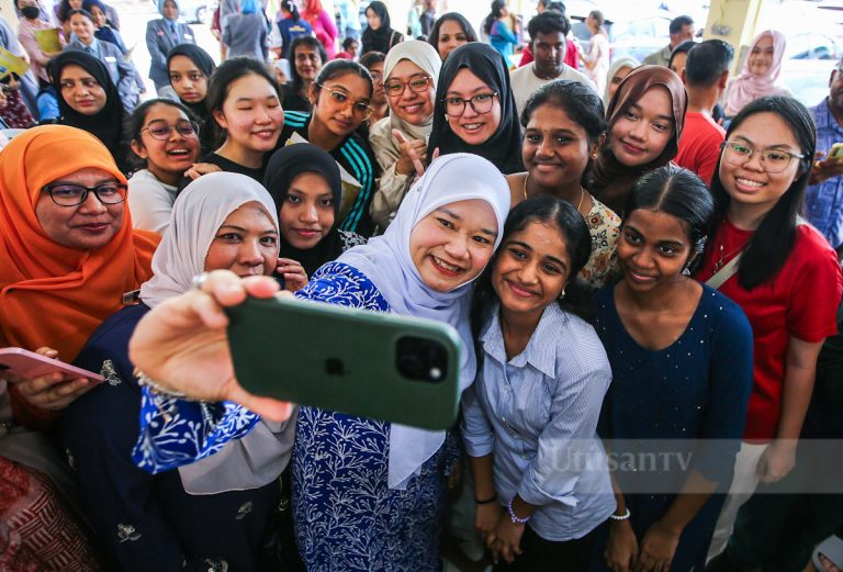 Graduan lepasan pendidikan perlu jadi peneraju reformasi di sekolah – Fadhlina