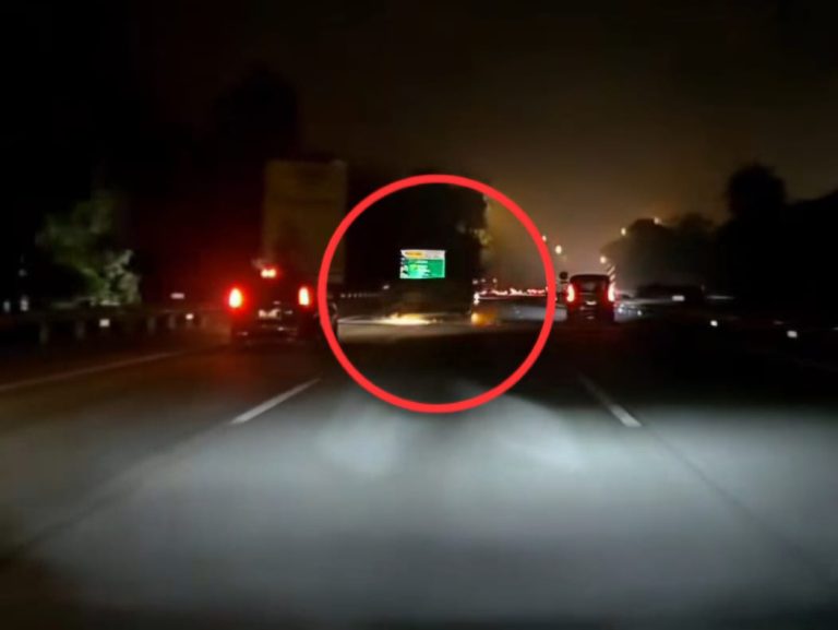 Polis cari pemandu MPV himpit Renault Kangoo sampai terbalik