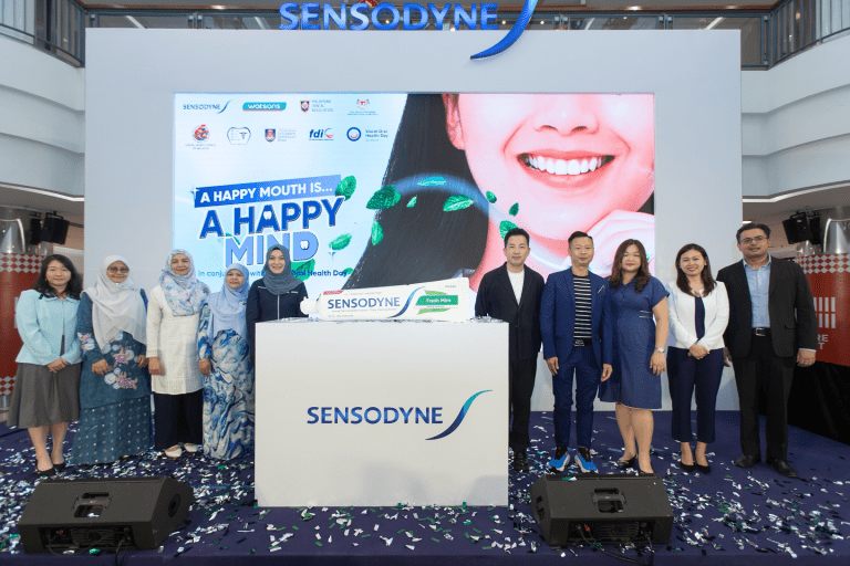 Sensodyne lancar Fresh Mint dan kempen pemeriksaan gigi percuma sempena Hari Kesihatan Mulut Sedunia