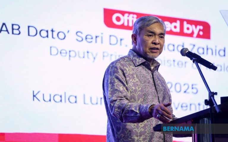 Ahmad Zahid cadang Program Pemacu tingkat sektor francais di Malaysia