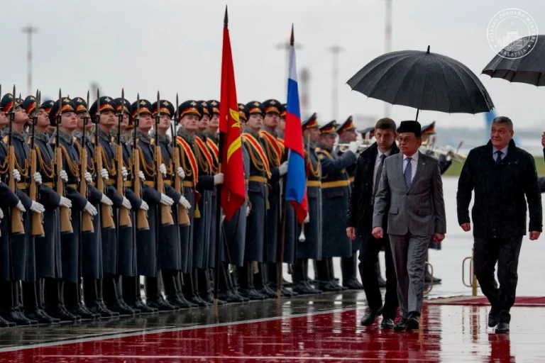 Perjumpaan dengan Putin agenda utama lawatan hari kedua PM di Rusia