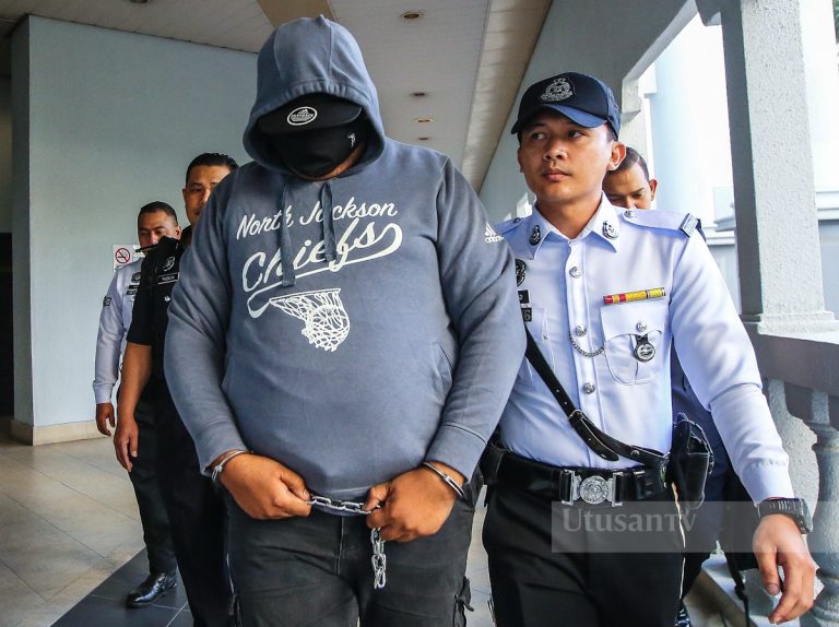 Pemandu Navara dijel 30 hari, didenda RM12,000