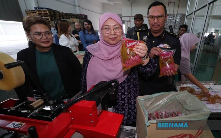 Pengedaran minyak masak subsidi mengikut zon diperluas – Fuziah