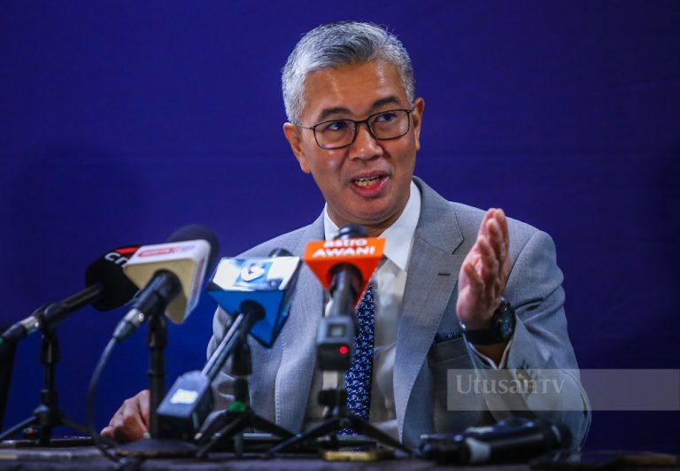 Beli Boeing tak guna wang rakyat, ia keputusan strategik MAG – Tengku Zafrul