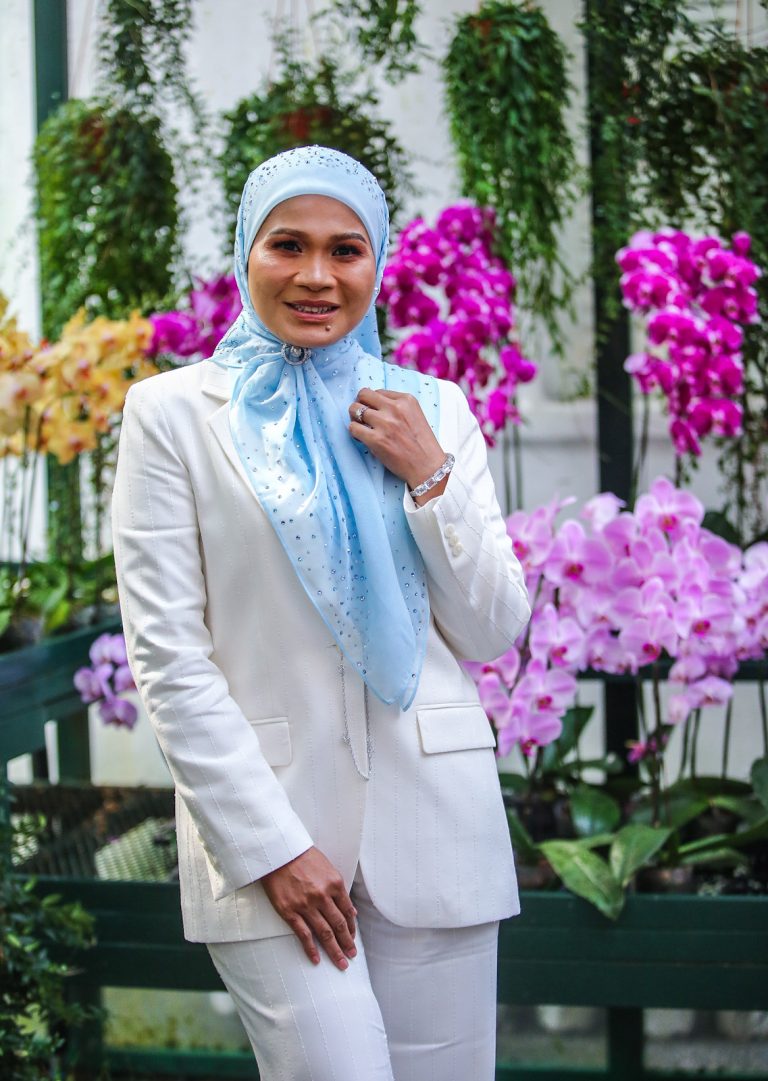 Bawal Exclusive hasilkan tudung bernilai RM70,000, simbolik menang kes saman fitnah