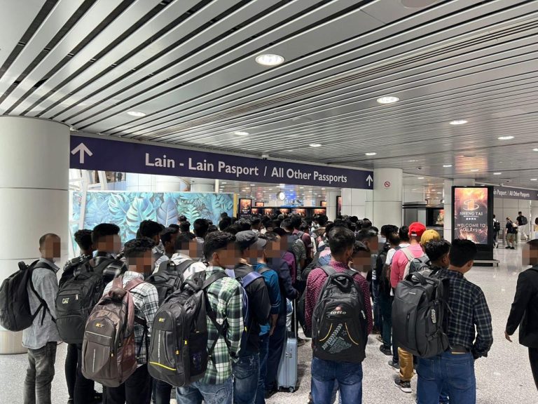 AKPS Klia arah 279 warga asing pulang, tidak penuhi syarat kemasukan ke Malaysia