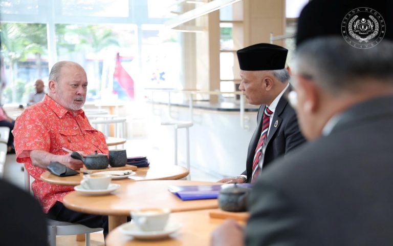 Agong berkenan terima menghadap SUK Johor yang baharu