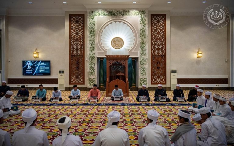 Istana Negara anjur bacaan Yasin, tahlil sempena Hari Hol Almarhum Sultan Iskandar