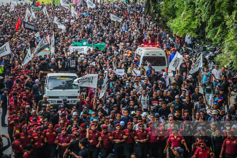 Himpunan Turun Anwar: Armada desak dua pemimpin Bersatu dibebaskan
