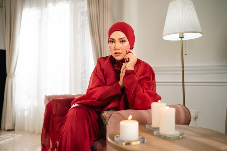 [V] “Lagu ini adalah refleksi perasaan ramai wanita yang pernah ditinggalkan atau dikhianati tetapi…,” – Emosi tak stabil ketika berpantang, Shila Amzah luahkan menerusi Pernah Punya Aku