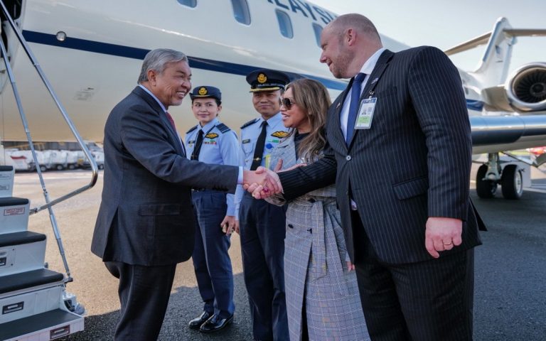 Ahmad Zahid tiba di Auckland untuk lawatan kerja 5 hari ke New Zealand