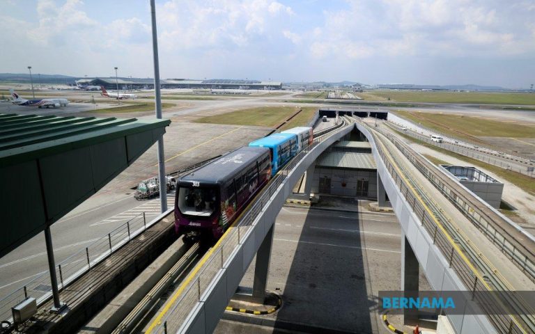 Aerotrain baharu lebih cekap, selesa – Penumpang