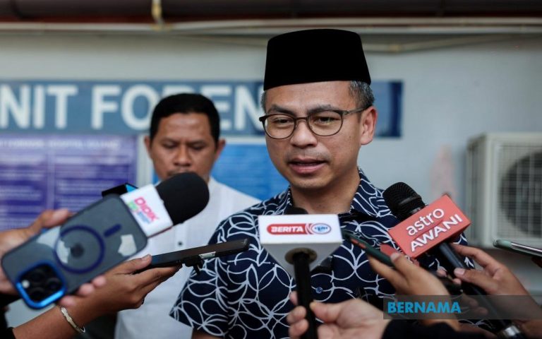 Pemergian Ross Ariffin: Fahmi komited siapkan karya terakhir arwah