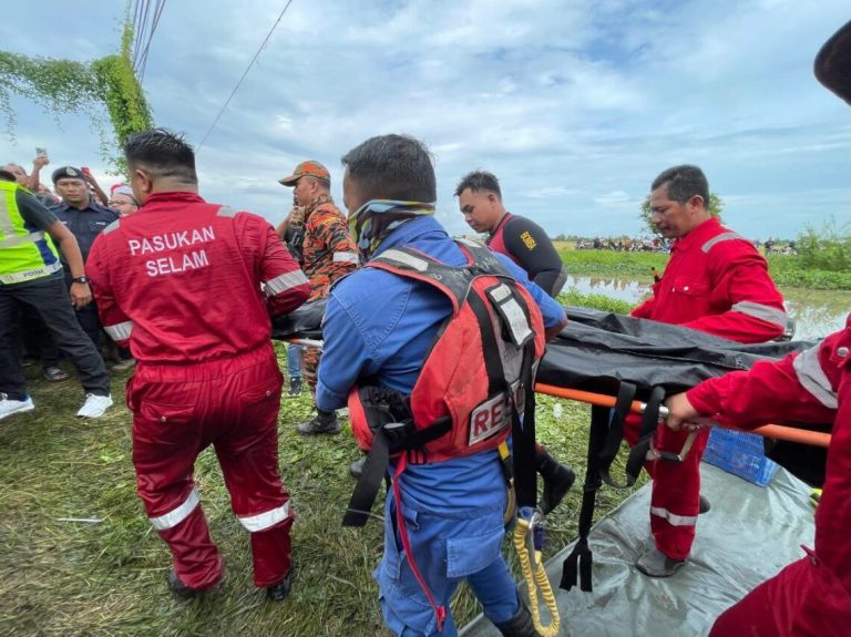 Remaja 18 tahun lemas mesin padi terjunam di Jerlun