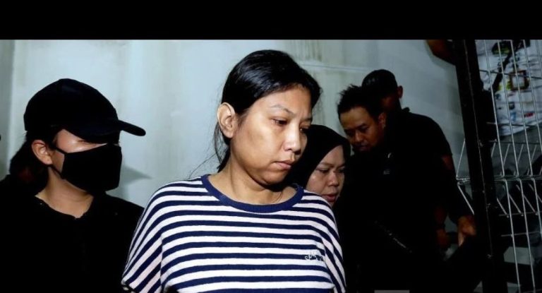 Wanita didakwa lakukan kekerasan jenayah terhadap Sultan Nazrin