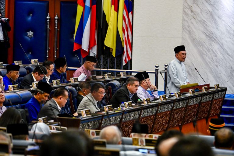 Belanjawan 2026: Parlimen Malaysia rakam penghargaan kepada sukarelawan Sumud Nusantara Flotilla