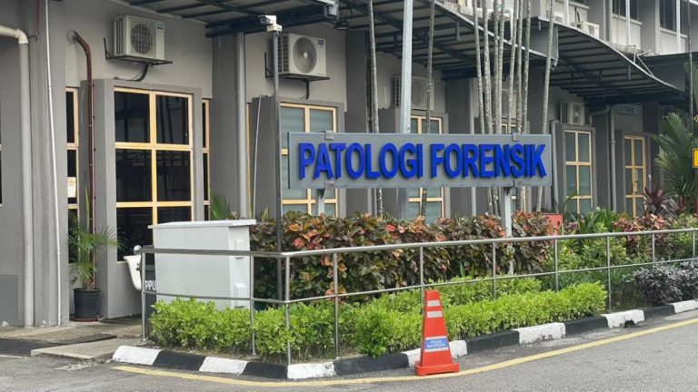Keluarga telah tuntut jasad pelajar perempuan yang maut ditikam pagi tadi