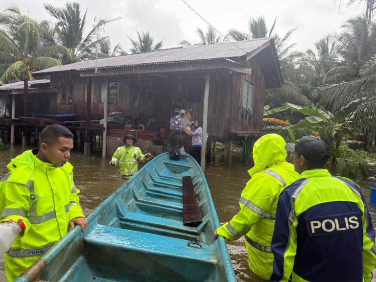 Situasi banjir makin buruk di 3 negeri, jumlah mangsa meningkat malam ini