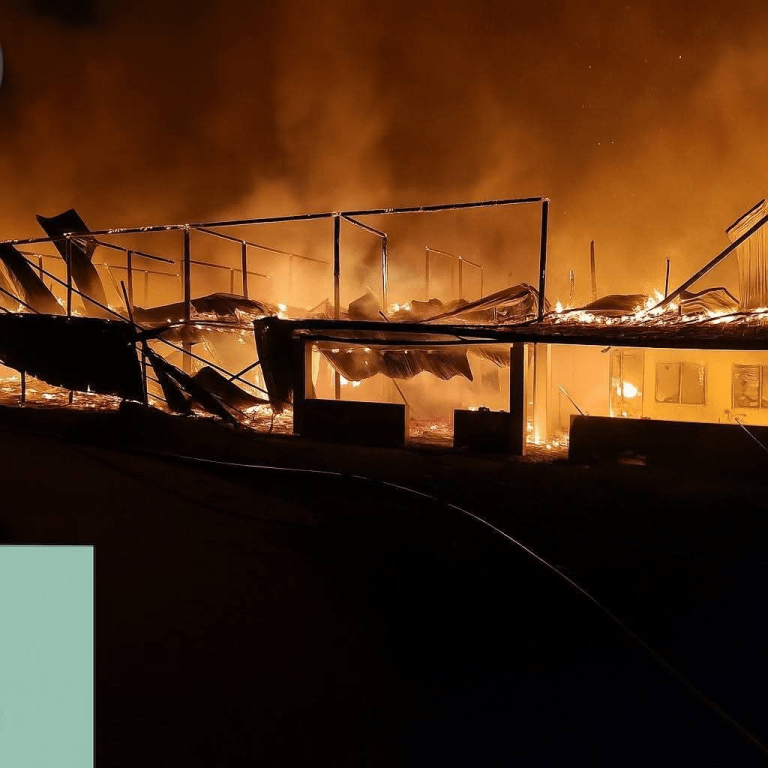 23 pintu rumah panjang Kampung Long Loyang musnah terbakar