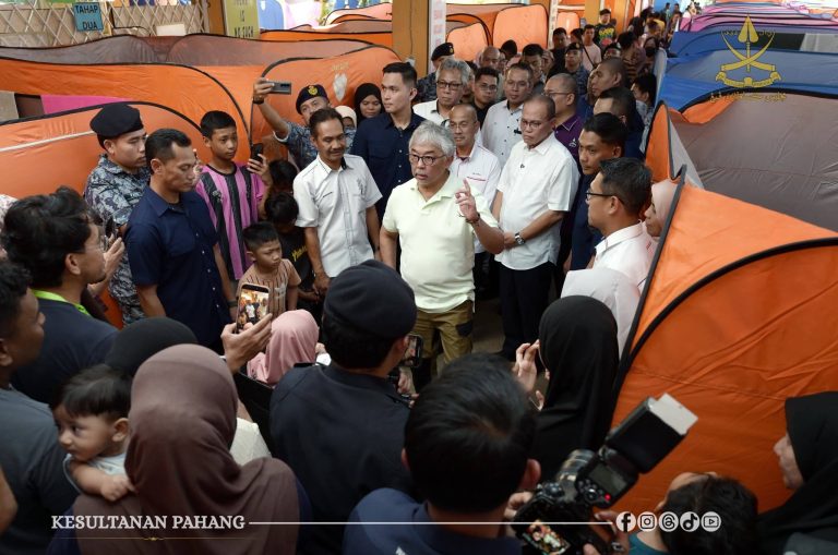 Bersabar, bersedia hadapi gelombang kedua banjir – Sultan Pahang