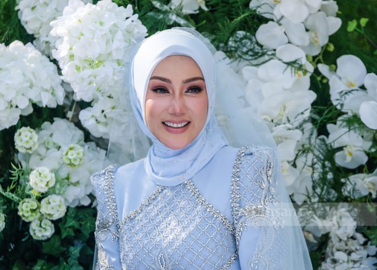 Erra Fazira akui trauma tapi tetap pilih cinta – “Ini Aturan Allah”