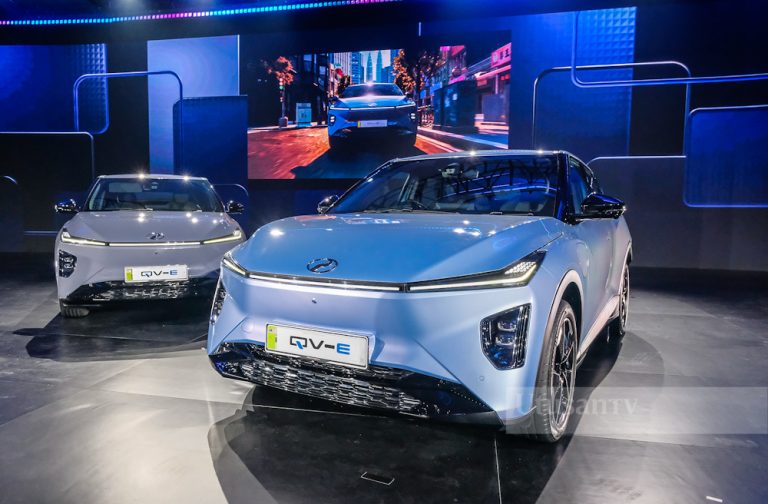 Perodua melancarkan secara rasmi kenderaan elektrik (EV) pertama keluaran syarikat itu yang dikenali sebagai QV-E