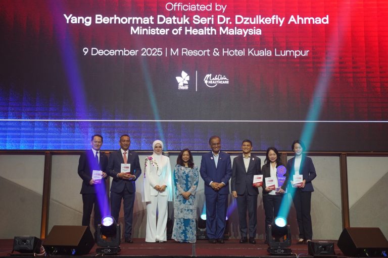 Kecemerlangan Antarabangsa: Island Hospital Penang Terima Anugerah FMTH 2025 & Inovasi Digital
