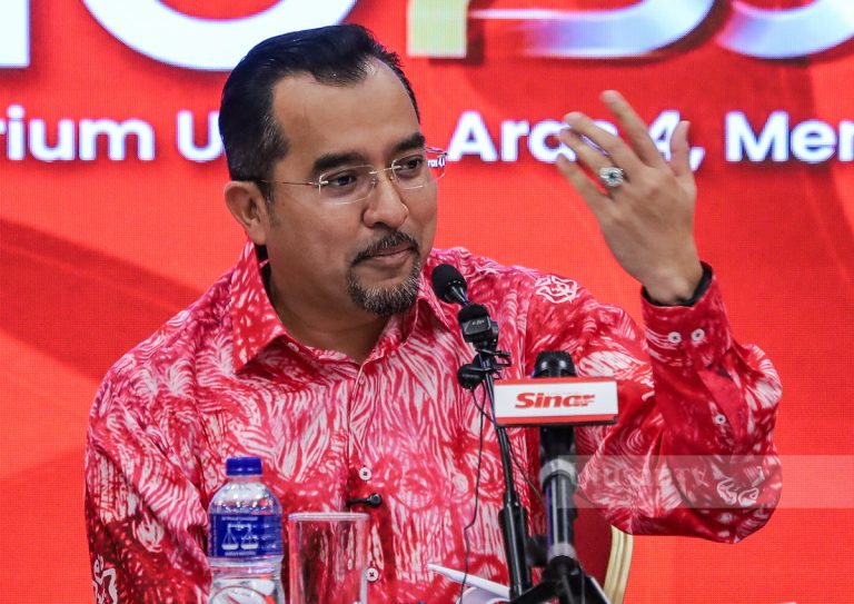 ‘Kembalilah ke Rumah Bangsa’, UMNO sedia terima pemimpin Bersatu dipecat, digantung