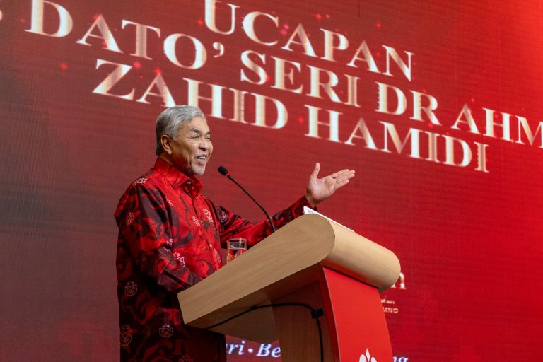 UMNO ini bagaimana Pak Presiden? Apa kejutan ‘luar biasa’ PAU 2025 ini?