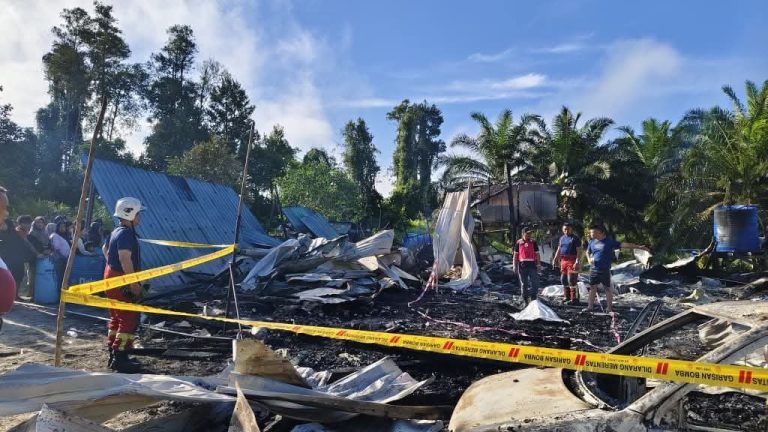 Suami isteri rentung kebakaran kuarters pekerja di Baram