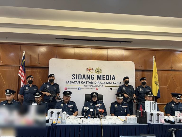 Kastam rampas alat mainan dewasa, ‘moped’ bernilai RM1.05 juta