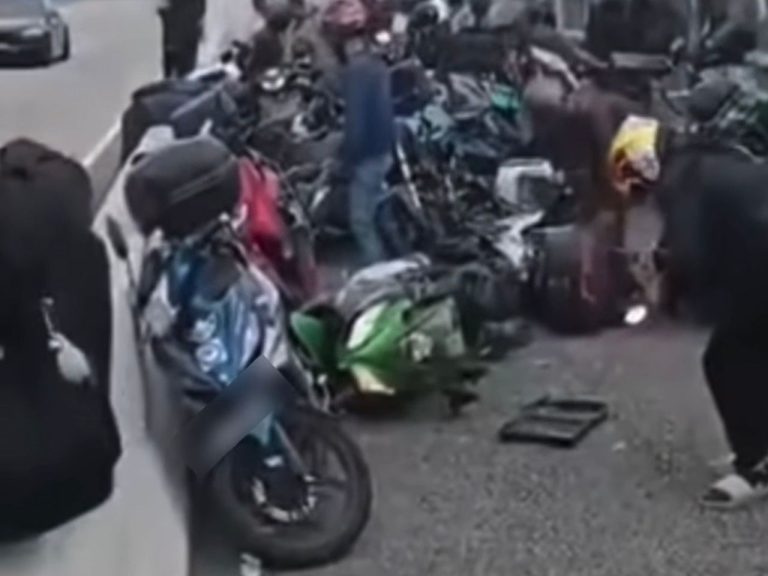 5 cedera kemalangan di Tambak Johor gara-gara seorang penunggang motosikal buat pusingan-U 