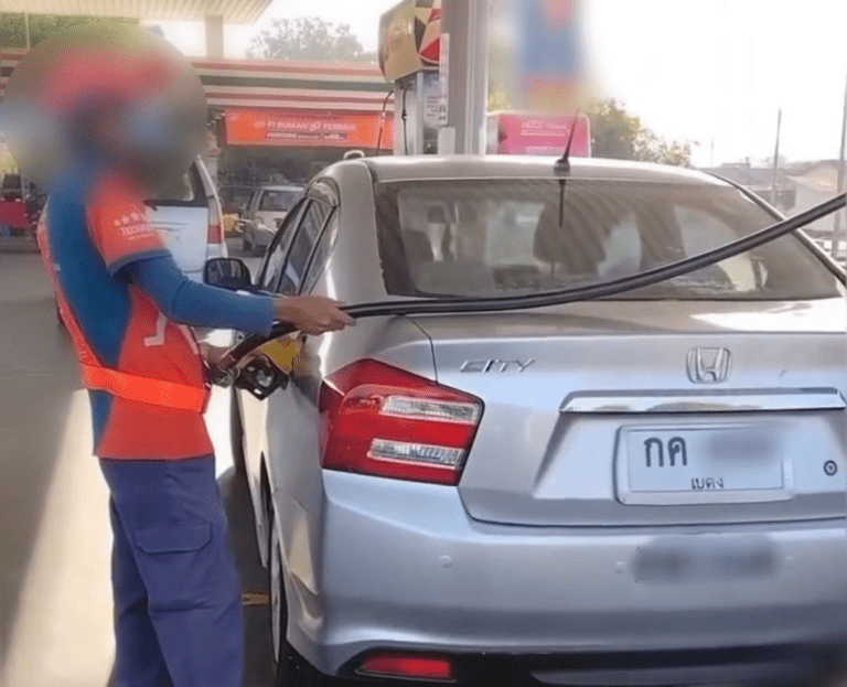 Stesen minyak diserbu selepas tular video jual RON95 kepada kenderaan asing