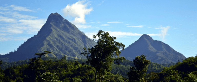 Legenda Gunung Kenderong & Kerunai, kisah dua beradik yang disumpah alam