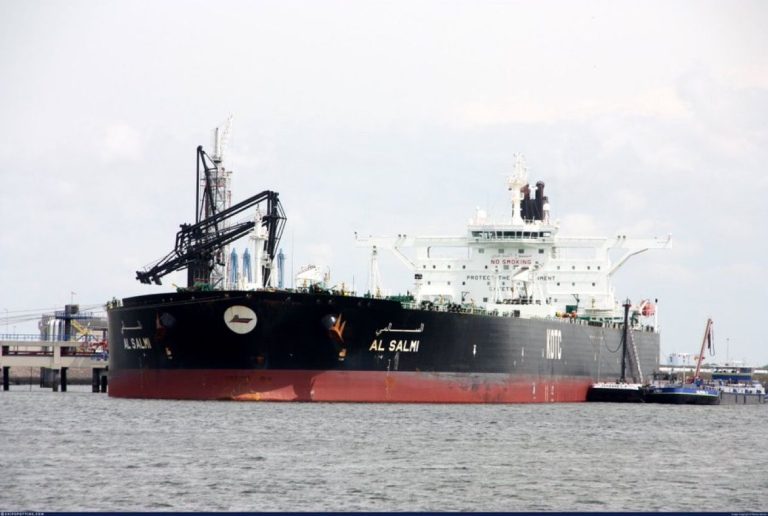 Kapal tangki minyak Al-Salmi diserang Iran