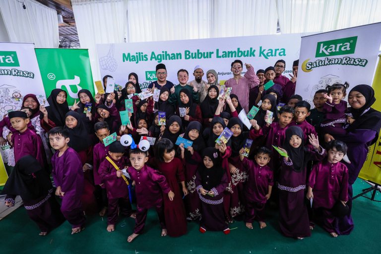 Semangkuk bubur, sejuta makna di Rumah Titian Kaseh bersama Kara dan UtusanTV