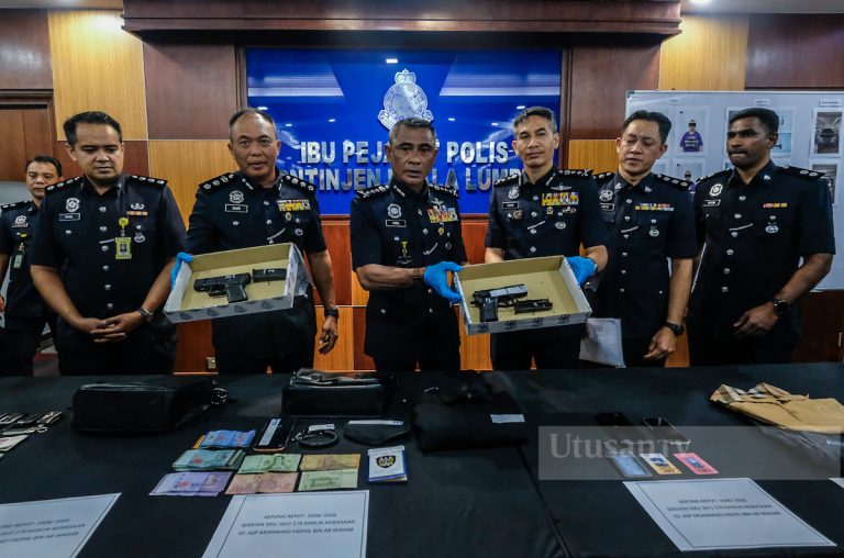 (GALERI) Polis tumpas geng samun bersejata dan menyamar penjawat awam