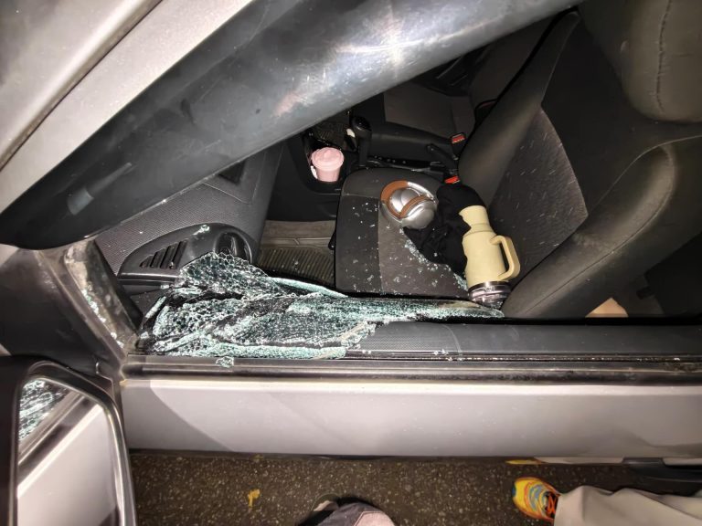 Polis buru suspek pecah cermin kereta di Elmina Park