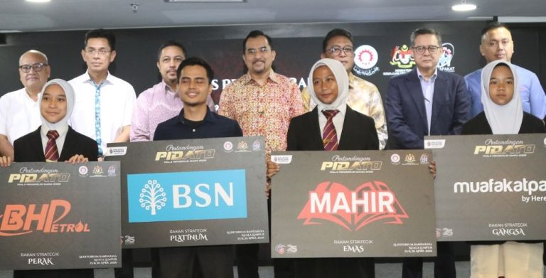 Pidato Piala Pengerusi MARA medan lahirkan pemimpin muda berwibawa