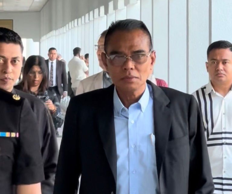 Ketua Pengarah JAS mengaku tak bersalah terima suapan RM100,000