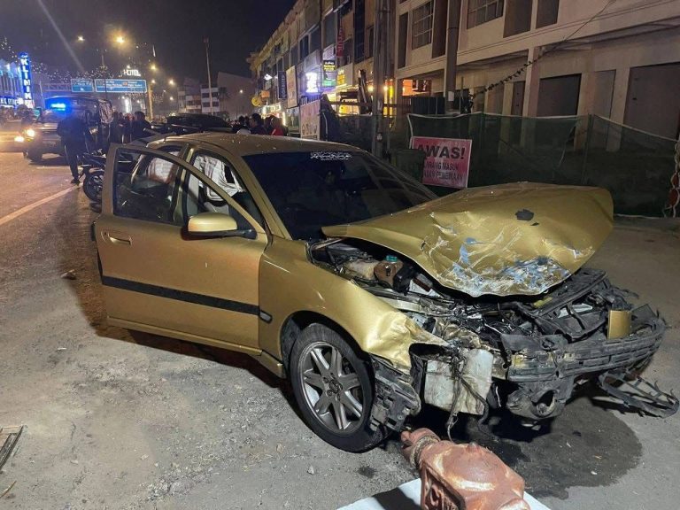 Penunggang motosikal maut dirempuh Volvo hilang kawalan di Kota Bharu