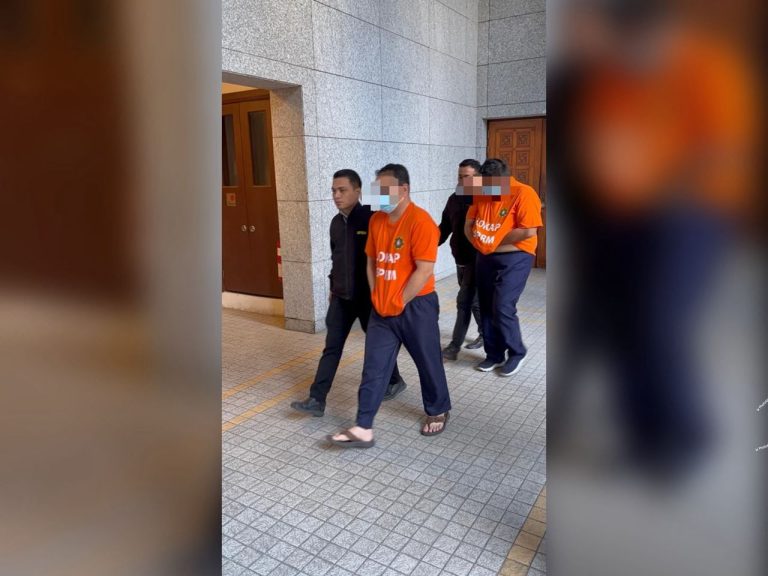 2 individu termasuk seorang penjawat awam direman minta, terima rasuah RM500,000