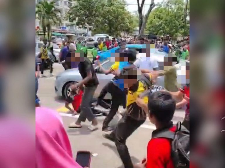 Bergaduh di luar sekolah: 16 remaja termasuk dua wanita akan didakwa hari ini