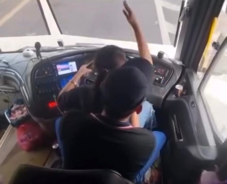 Pemandu bas riba wanita dipecat, Sri Maju mohon maaf