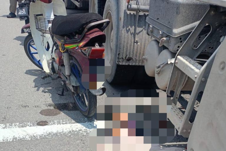 Warga emas maut dalam perjalanan ke masjid, motosikal dilanggar lori