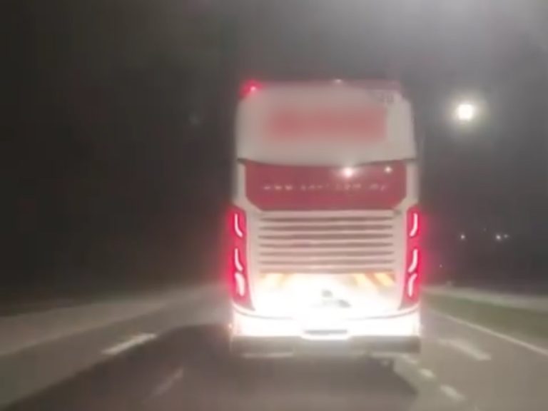 Polis siasat bas halang laluan ambulans di Kota Tinggi