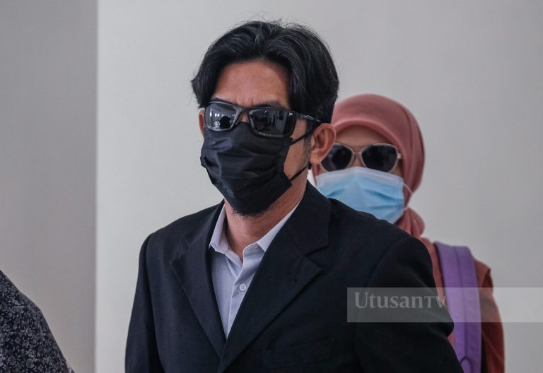 Guru muzik mengaku tak bersalah amang seksual enam pelajar perempuan